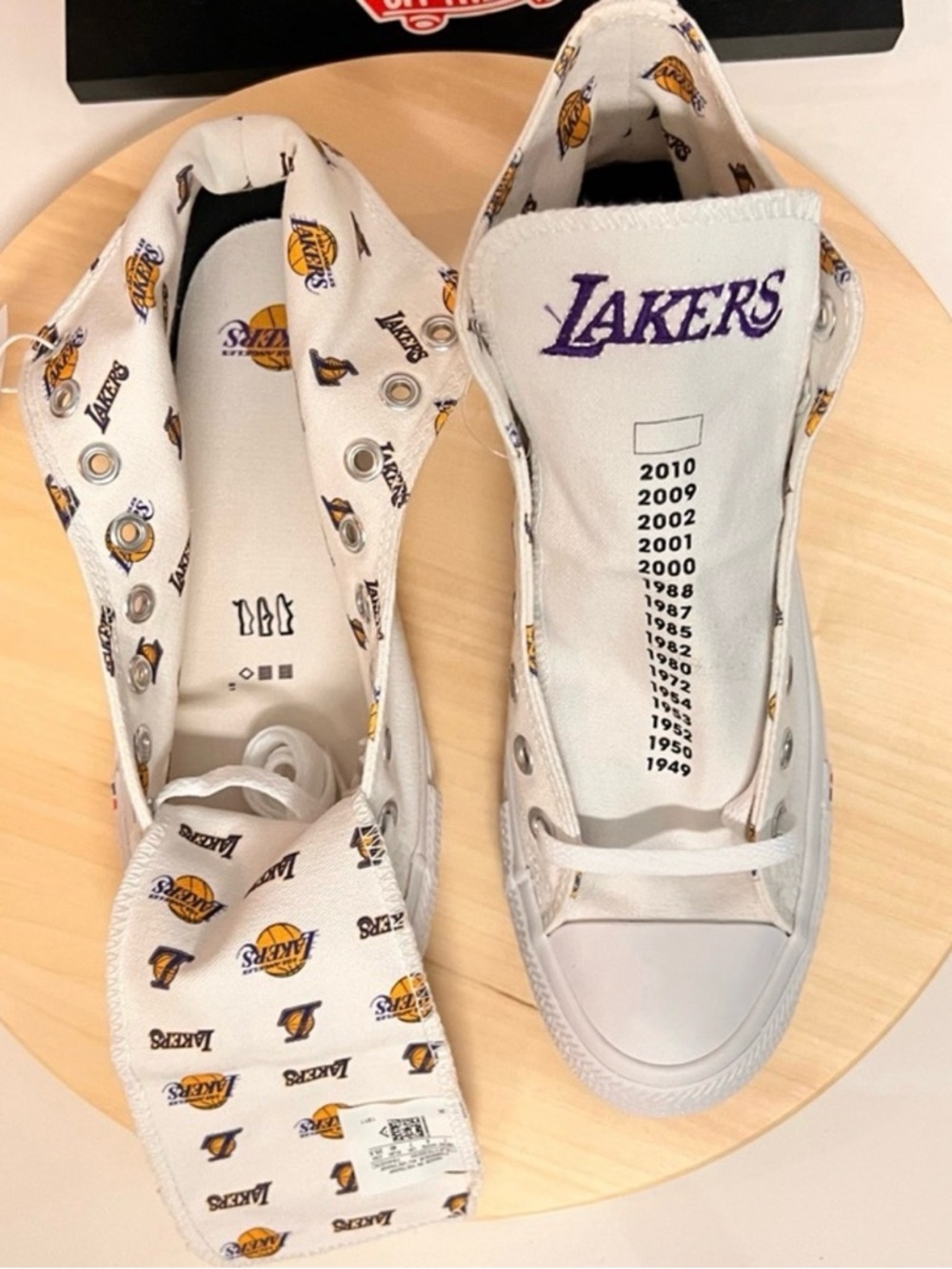 Converse NBA LA Lakers White Purple High-Top Sneakers very good condition. - Picture 5 of 16